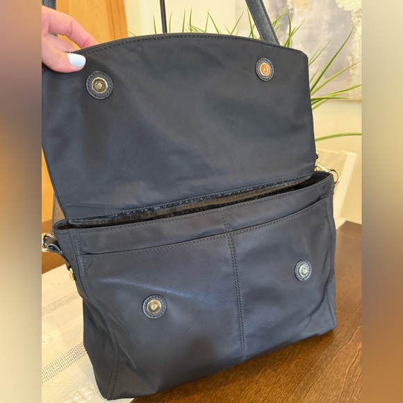 Kate Spade Blake Avenue Lyndon black nylon crossbody bag - Picture 4 of 9